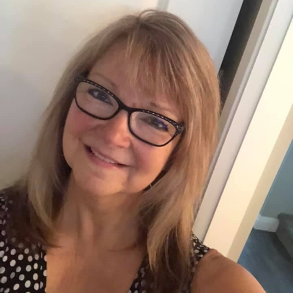 Meet your Posher, Bobbie - Picture 1 of 1